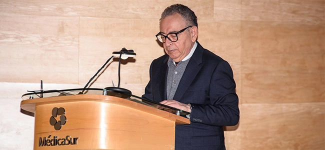 Dr. Misael Uribe Esquivel Presidente del Consejo de Administracin de Mdica Sur