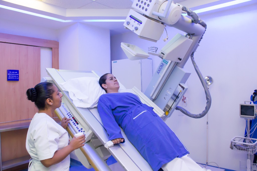 Sala de hemodinamia en Médica Sur